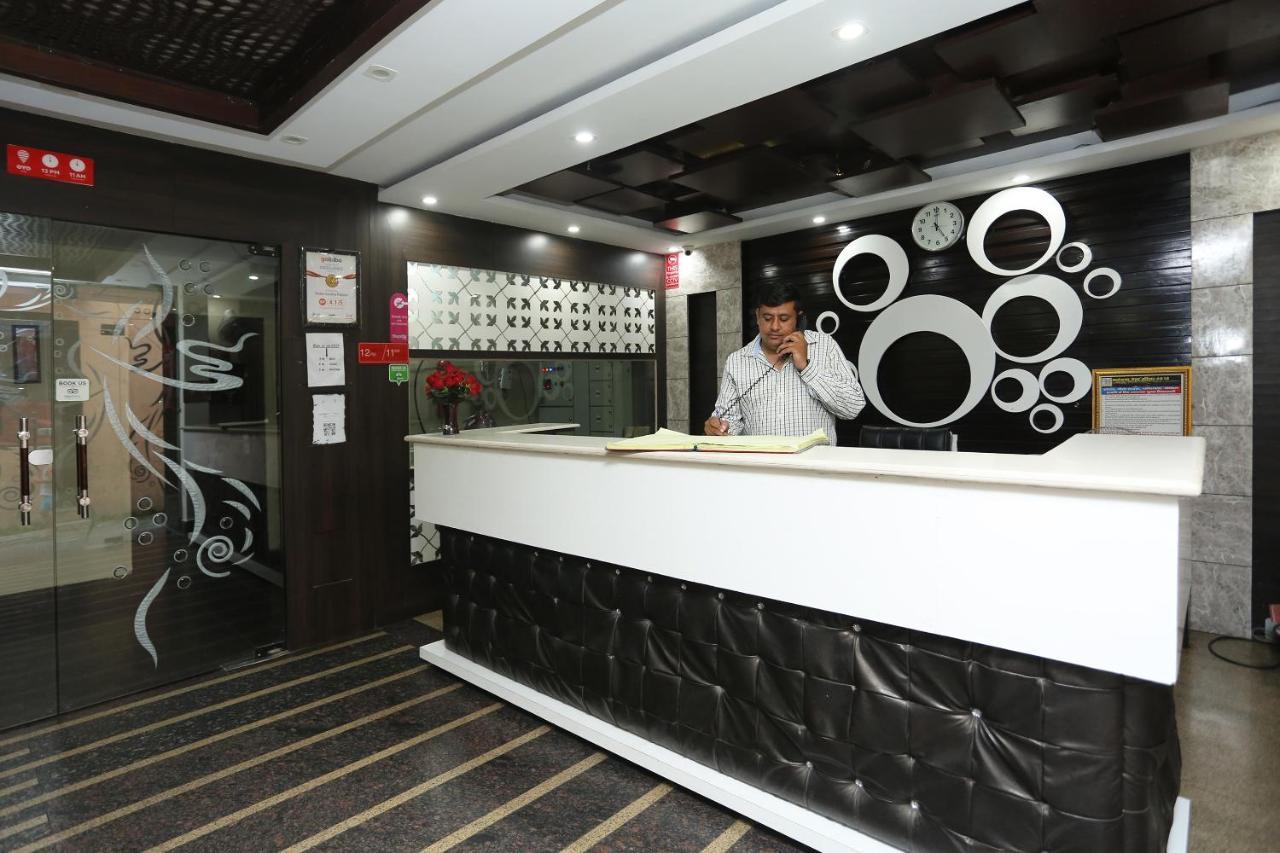 Oyo 2974 Hotel Aastha Palace Haridwār Eksteriør billede