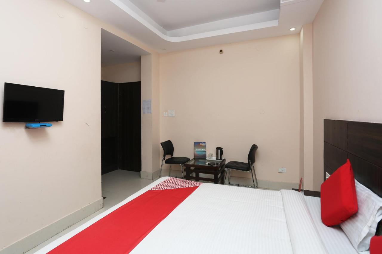 Oyo 2974 Hotel Aastha Palace Haridwār Eksteriør billede