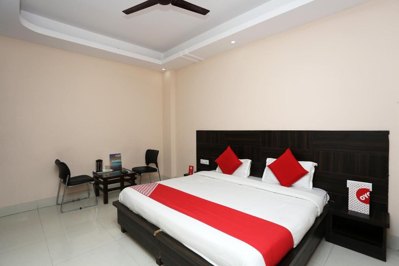 Oyo 2974 Hotel Aastha Palace Haridwār Eksteriør billede
