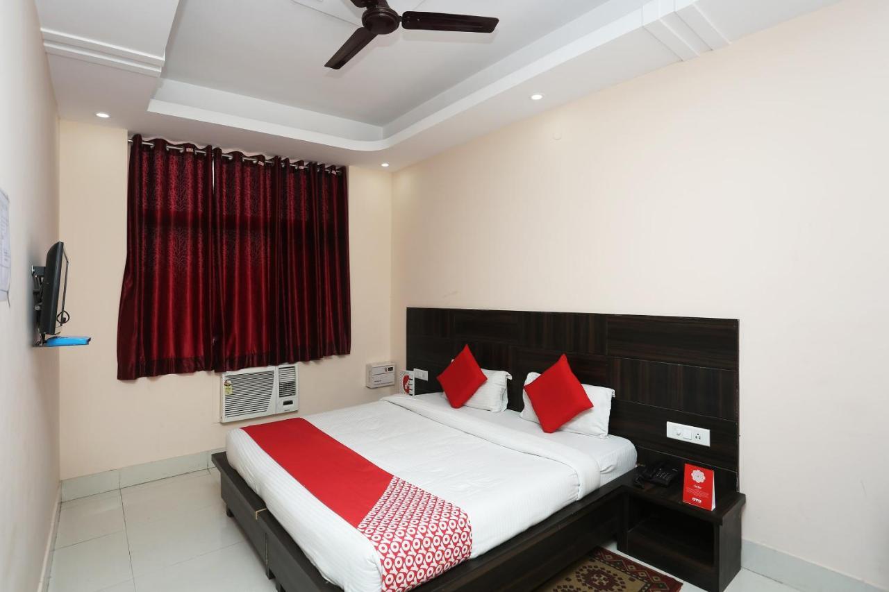 Oyo 2974 Hotel Aastha Palace Haridwār Eksteriør billede
