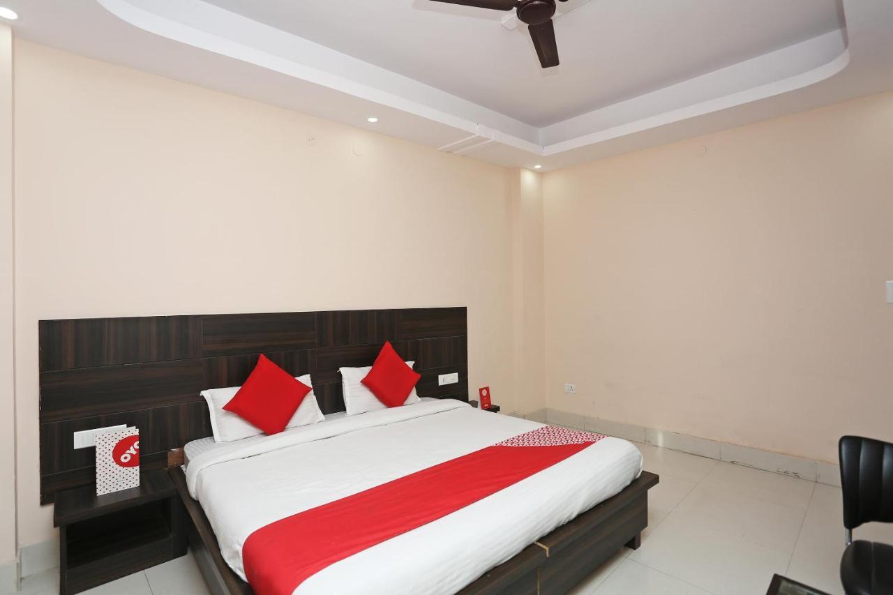 Oyo 2974 Hotel Aastha Palace Haridwār Eksteriør billede