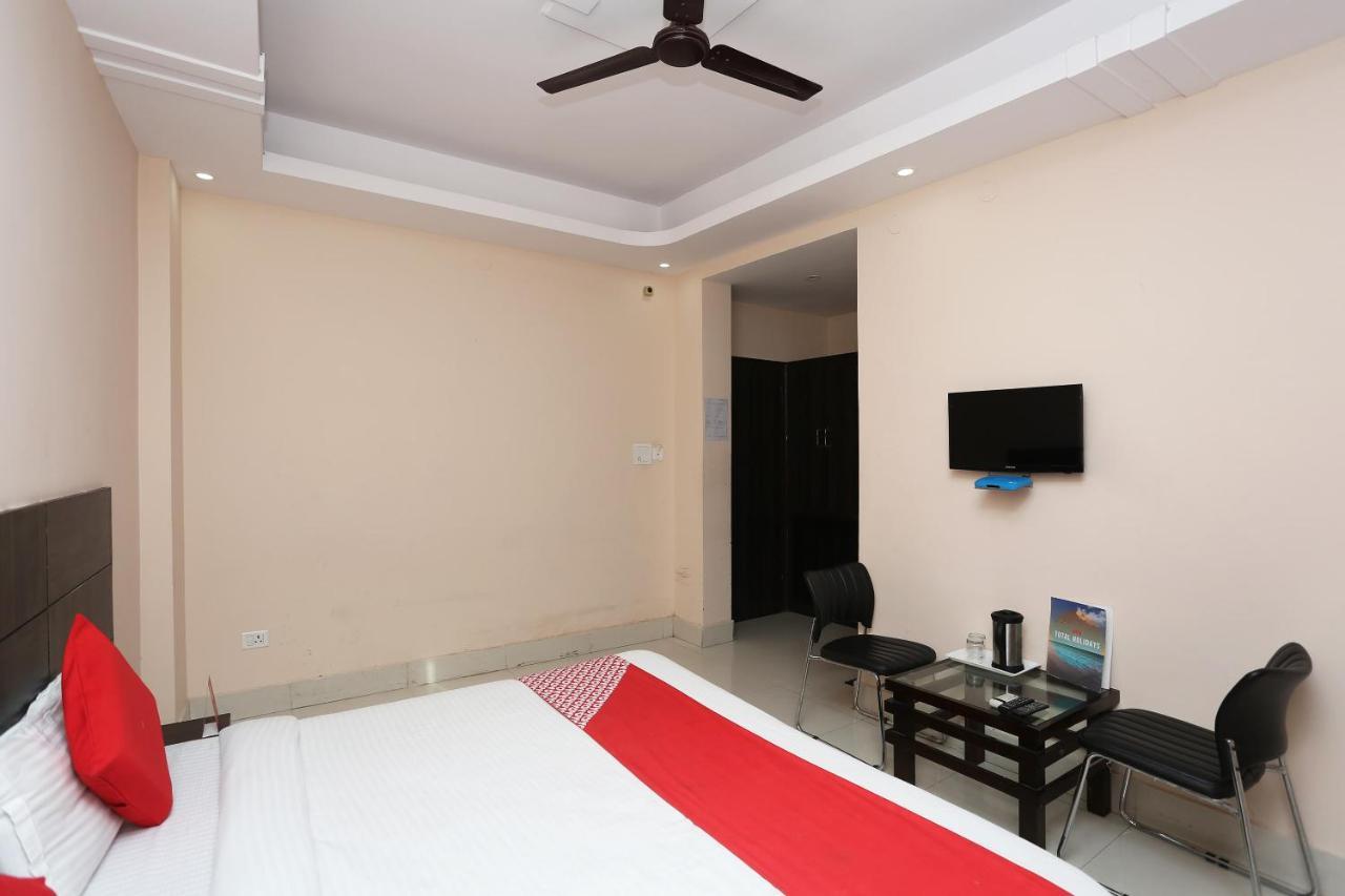 Oyo 2974 Hotel Aastha Palace Haridwār Eksteriør billede
